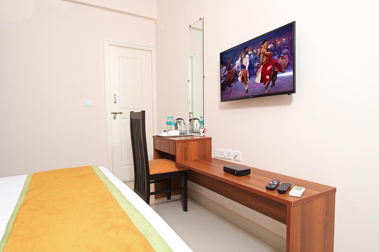 Arra Grande Suites - Nearest Airport Hotels Bangalore Devanahalli Extérieur photo